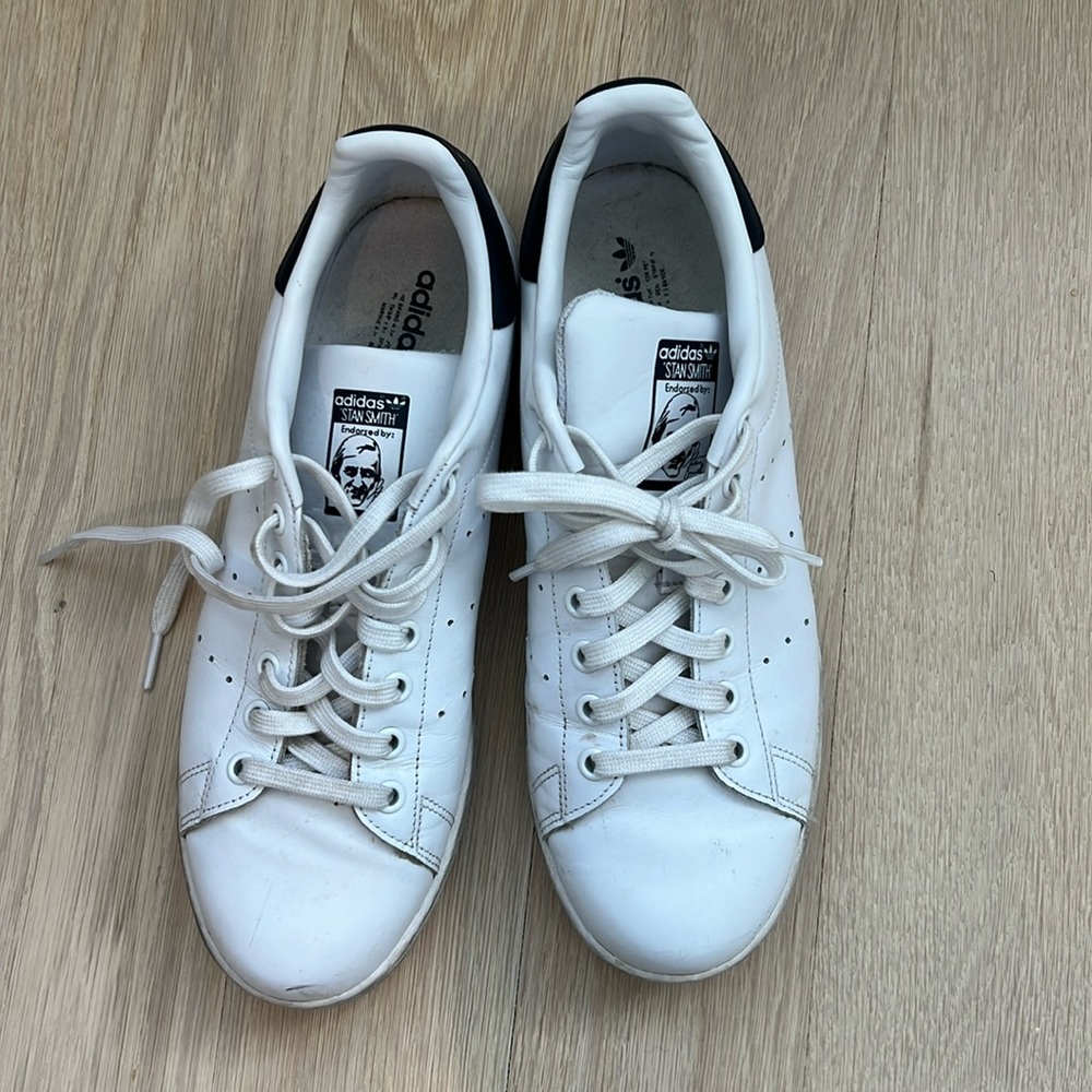 Adidas Stan Smith tennis sneakers women’s white with navy size 10